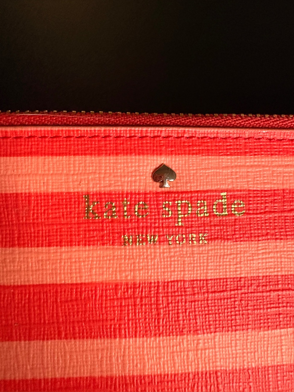 kate spade ♠️ Striped Fairmount Slim Bee Wristlet blk strap, gold, coral tones 🪸 - Picture 2 of 10